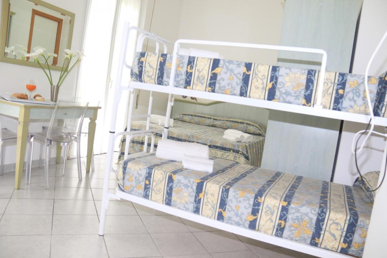 Hotel Ginevra E Residence Cattolica Exterior photo